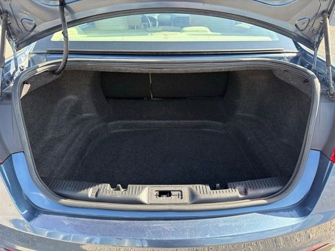 Used 2018 Ford Taurus Limited AWD/4WD image 13