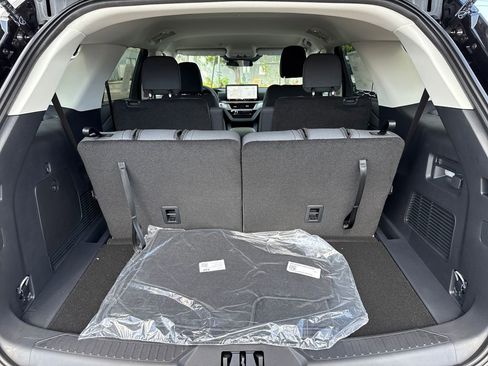 New 2026 Ford Explorer Active image 20