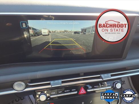 Used 2025 Hyundai Santa Cruz SEL image 11