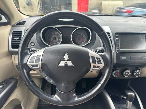 Used 2007 Mitsubishi Outlander ES FWD image 16