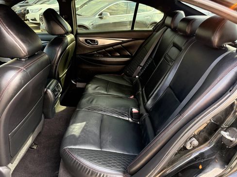 Used 2018 INFINITI Q50 Red Sport 400 w/ Sensory Package (Sport) AWD/4WD image 16