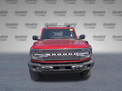 Used 2025 Ford Bronco Badlands image 7