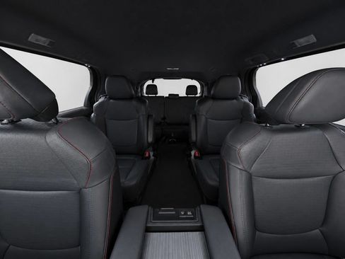 Used 2021 Toyota Sienna XSE w/ XSE Plus Package AWD/4WD image 22