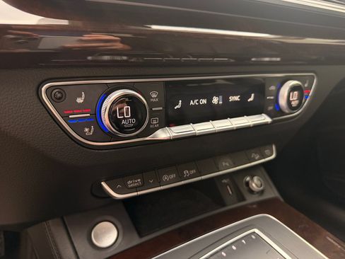 Used 2018 Audi Q5 Prestige AWD/4WD image 12