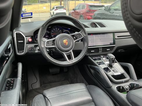 Used 2019 Porsche Cayenne AWD/4WD image 9