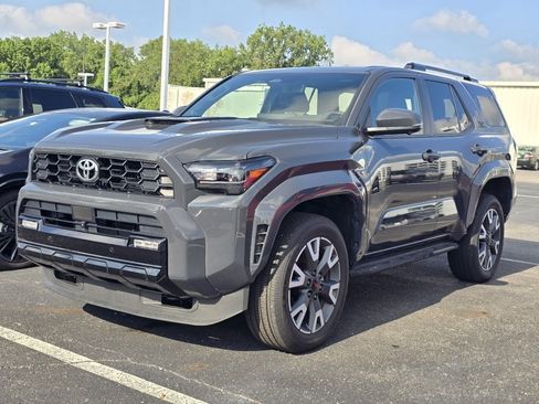 Certified 2026 Toyota 4Runner TRD Sport Premium AWD/4WD image 3