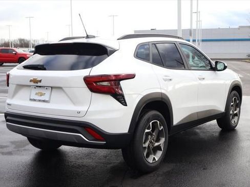 New 2026 Chevrolet Trax LT w/ Driver Confidence Package image 8