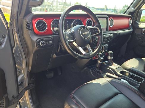 Used 2022 Jeep Gladiator Rubicon w/ LED Lighting Group AWD/4WD image 19