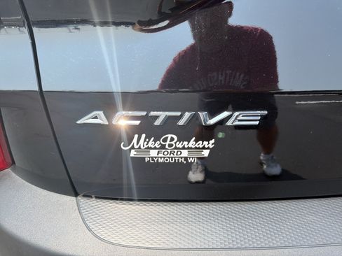 Used 2023 Ford Escape Active w/ Tech Pack #2 AWD/4WD image 12