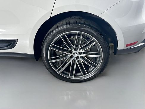 New 2026 Porsche Macan Turbo AWD/4WD image 33