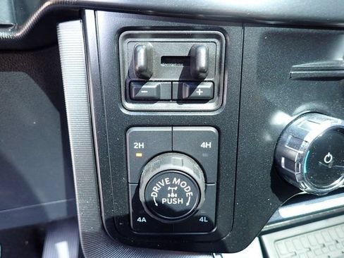 Certified 2024 Ford F150 Platinum w/ Equipment Group 702A High AWD/4WD image 25
