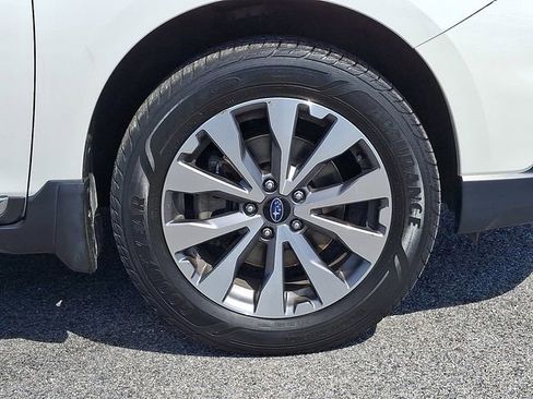 Used 2017 Subaru Outback 3.6R Touring w/ Popular Package #5A AWD/4WD image 12