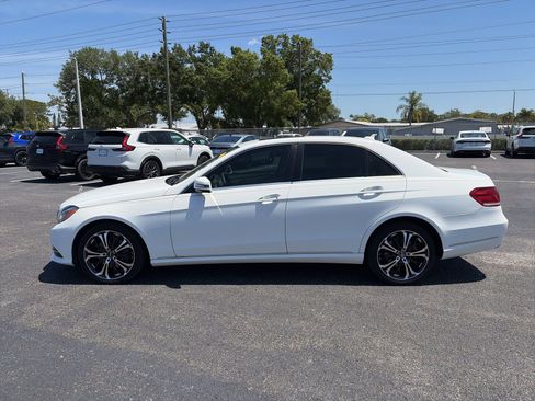 Used 2014 Mercedes-Benz E 350 4MATIC Sedan image 4