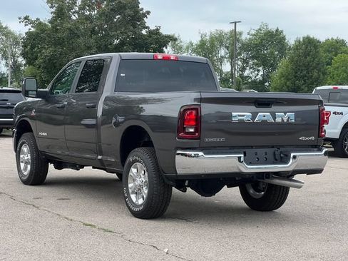 Used 2025 RAM 3500 Big Horn AWD/4WD image 15
