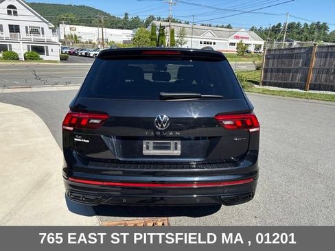 Used 2023 Volkswagen Tiguan SE R-Line AWD/4WD image 6