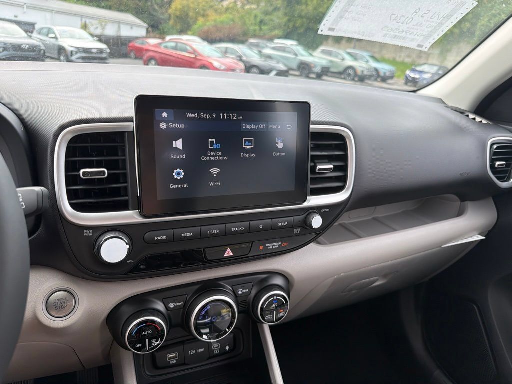 New 2026 Hyundai Venue SEL FWD image 22