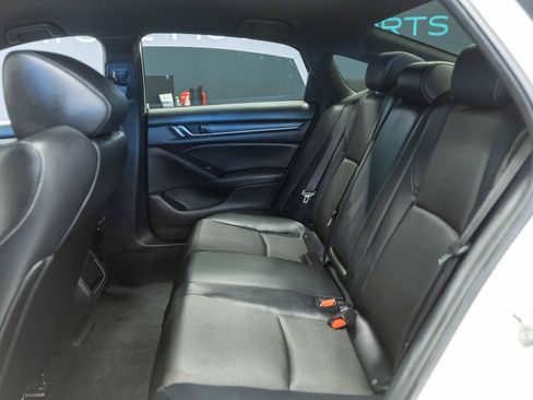 Used 2018 Honda Accord Sport image 12