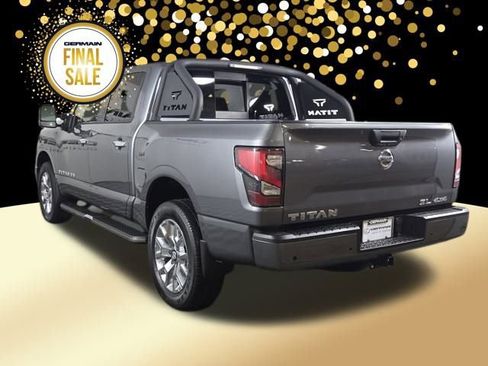 Used 2020 Nissan Titan SL w/ Moonroof Package image 8