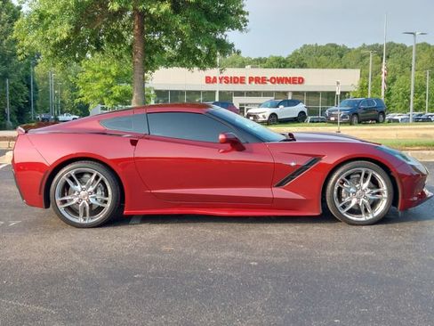 Used 2019 Chevrolet Corvette Stingray Coupe w/ 1LT RWD image 19