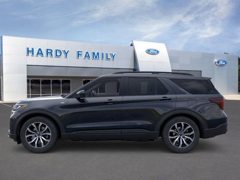 New 2026 Ford Explorer ST-Line RWD image 3