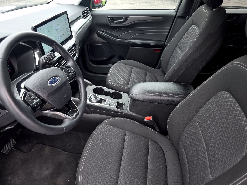 Certified 2024 Ford Escape Active w/ Tech Pack #1 AWD/4WD image 9