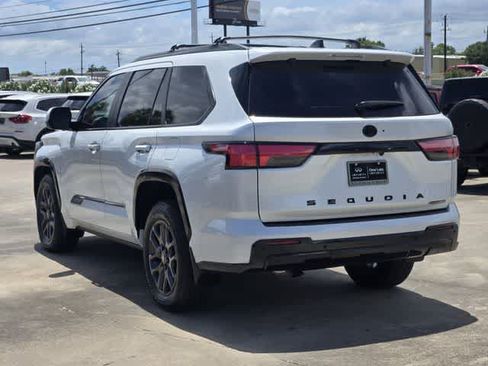 Used 2026 Toyota Sequoia Platinum AWD/4WD image 4