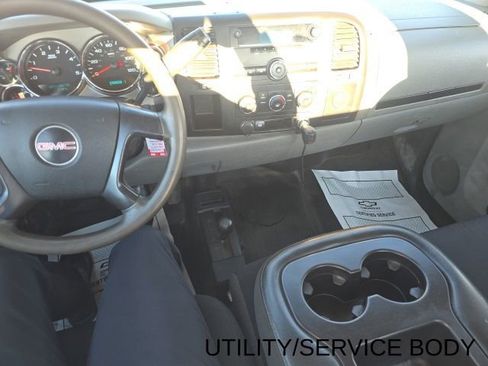 Used 2013 GMC Sierra 3500 W/T w/ Snow Plow Prep Package image 11