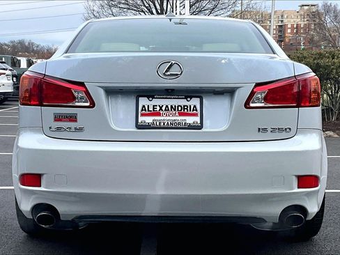 Used 2010 Lexus IS 250 image 4