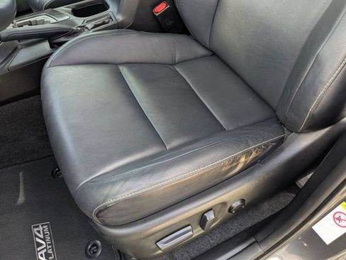 Used 2017 Toyota RAV4 Platinum FWD image 30