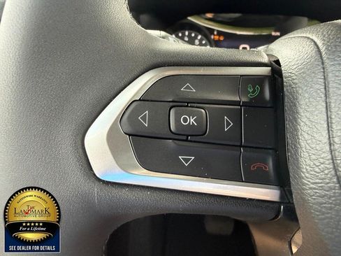 Used 2025 Jeep Compass Limited AWD/4WD image 10