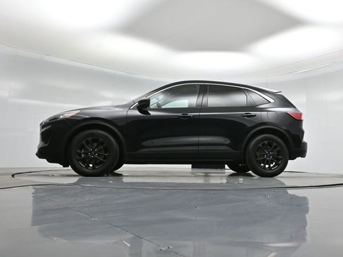 Certified 2022 Ford Escape SE image 51