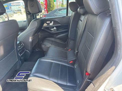 Used 2022 Mercedes-Benz GLS 450 4MATIC image 28