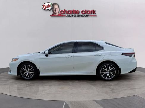 Used 2024 Toyota Camry XLE w/ Cold Weather Package FWD image 3