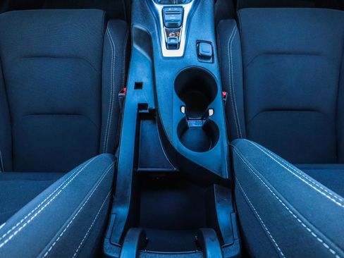 Used 2020 Chevrolet Camaro LS image 28