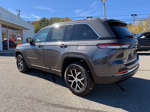 New 2025 Jeep Grand Cherokee Limited image 4