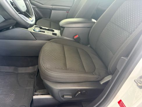 Certified 2024 Ford Escape Active w/ Tech Pack #2 AWD/4WD image 4