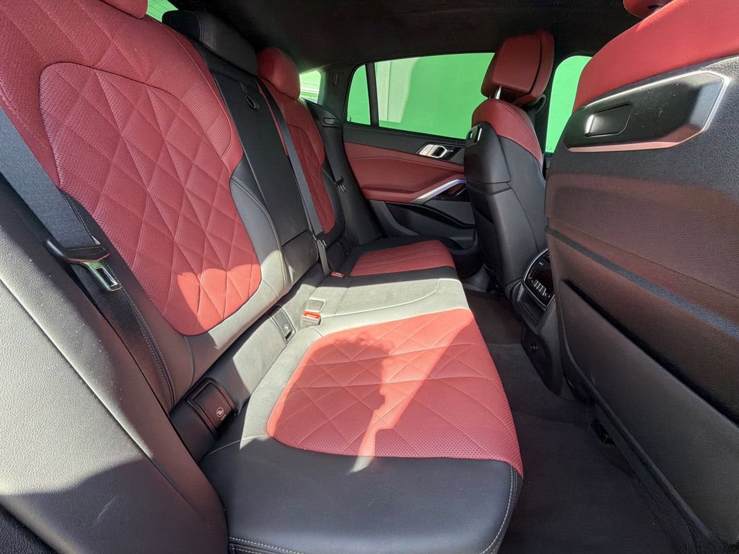 Used 2024 BMW X6 xDrive40i w/ Premium Package AWD/4WD image 15