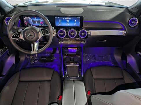 New 2025 Mercedes-Benz GLB 250 4MATIC image 15