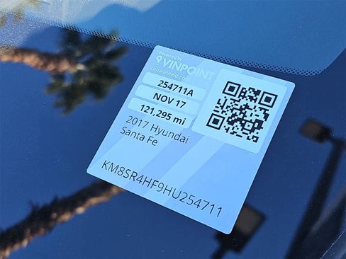 Used 2017 Hyundai Santa Fe Limited image 25