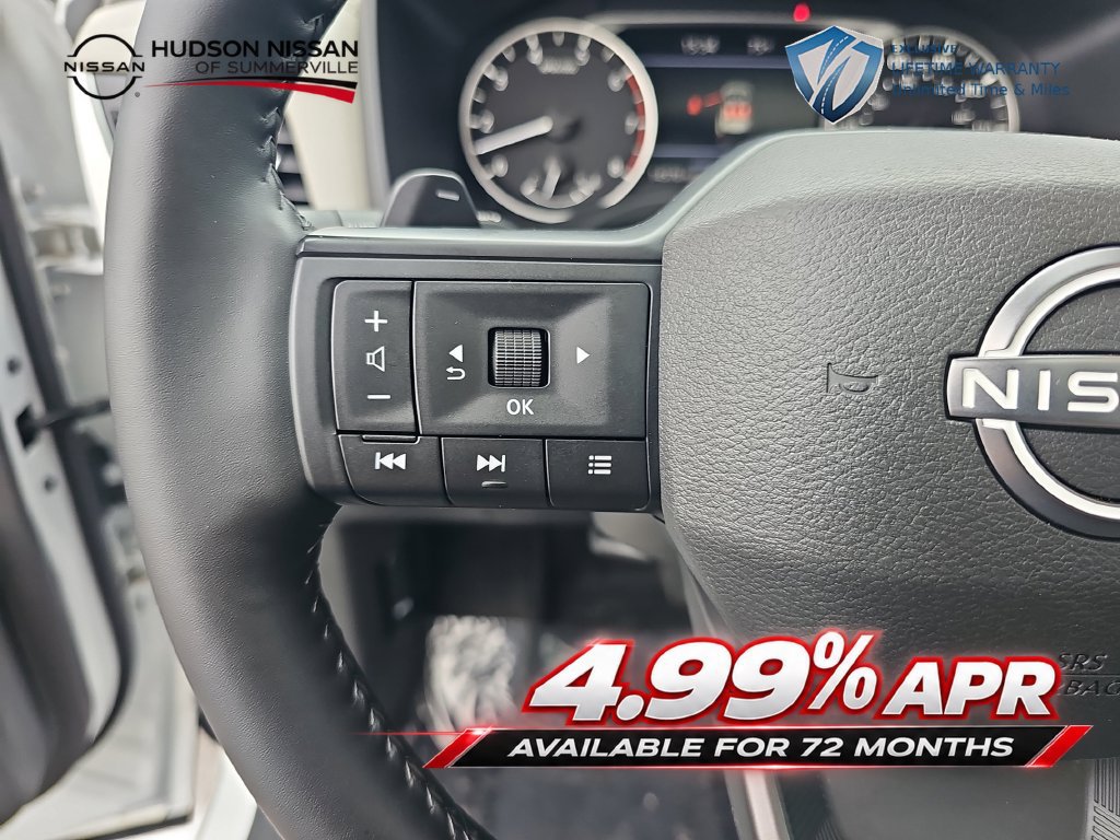 Used 2025 Nissan Rogue SV w/ SV Premium Package FWD image 18