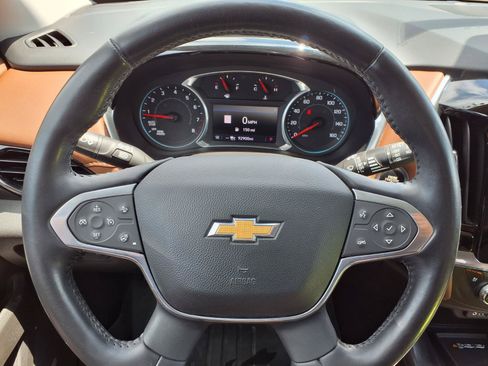 Used 2021 Chevrolet Traverse High Country AWD/4WD image 16