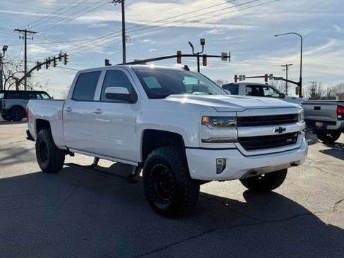 Used 2017 Chevrolet Silverado 1500 LTZ Z71 w/ LTZ Plus Package image 4
