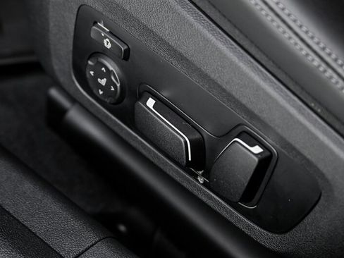 Used 2025 BMW M3 Competition AWD/4WD image 23