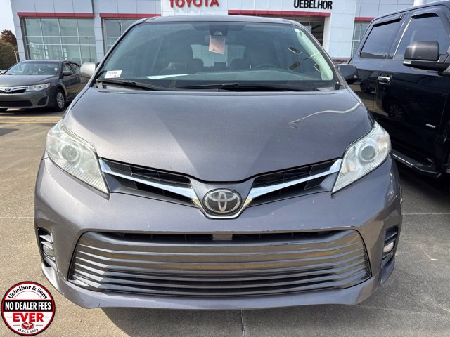 Used 2018 Toyota Sienna XLE w/ XLE Navigation Package FWD image 13