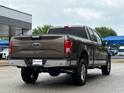 Used 2016 Ford F150 XLT w/ Equipment Group 302A Luxury AWD/4WD image 9