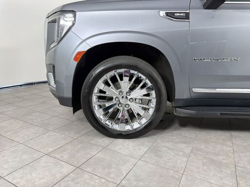 Used 2021 GMC Yukon XL SLT w/ SLT Luxury Plus Package AWD/4WD image 11