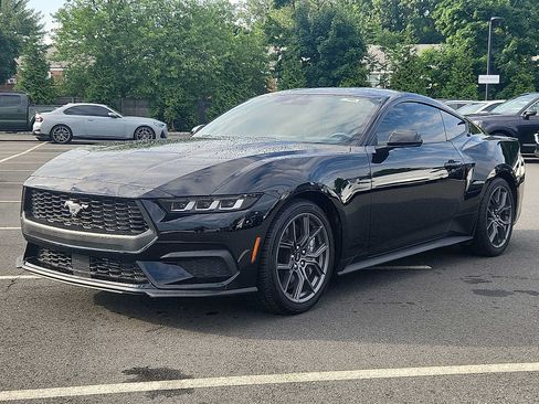 Used 2024 Ford Mustang Coupe w/ 2.3L High Performance Package RWD image 3