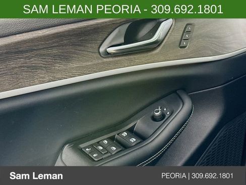 New 2025 Jeep Grand Cherokee L Limited w/ Luxury Tech Group II image 18