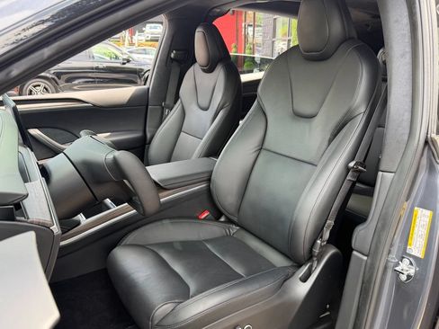 Used 2022 Tesla Model X AWD/4WD image 25