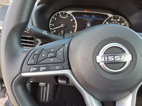 Certified 2025 Nissan Altima 2.5 SV FWD image 9